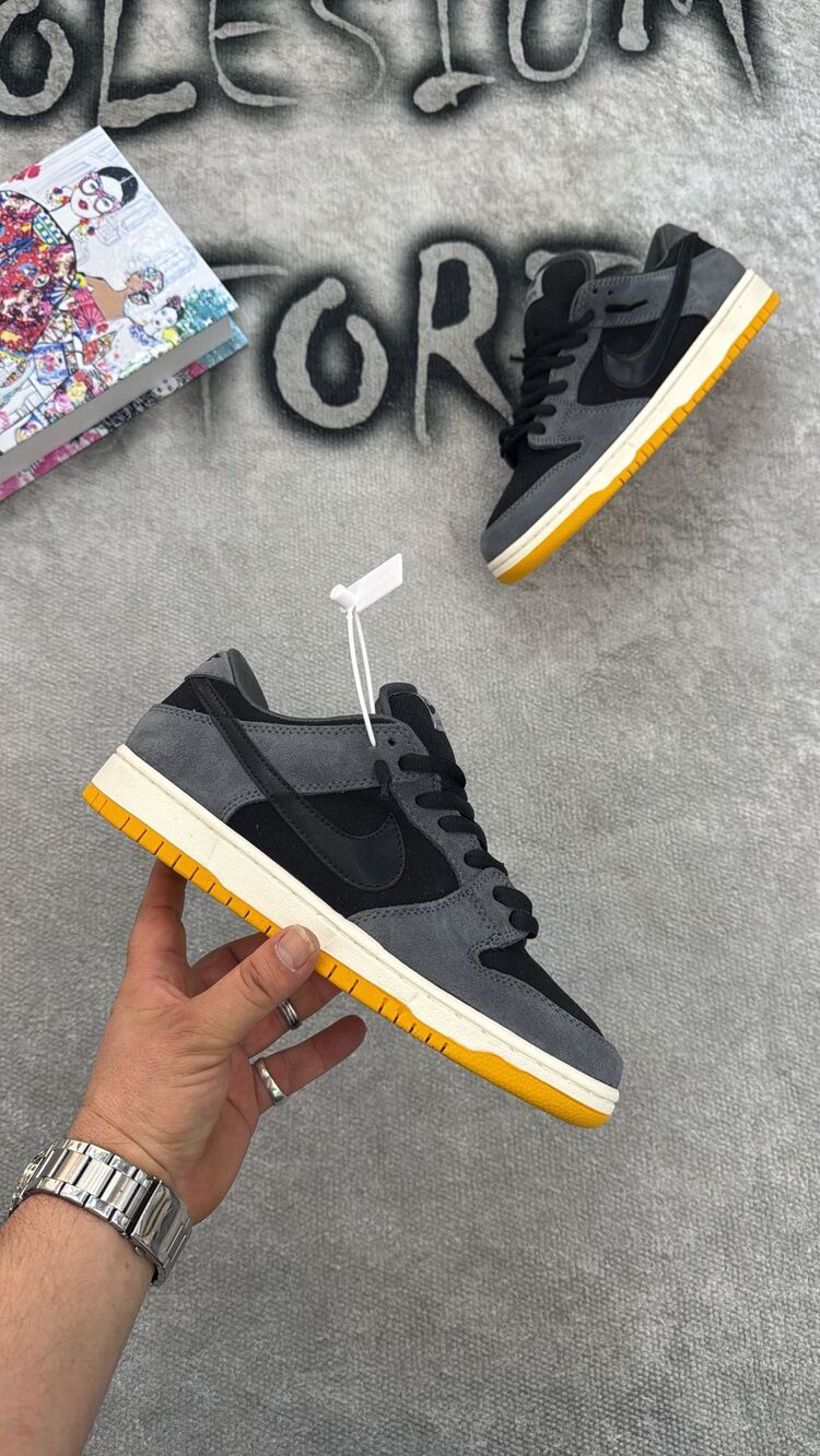 Dunk Low SB 'Dark Smoke Grey'