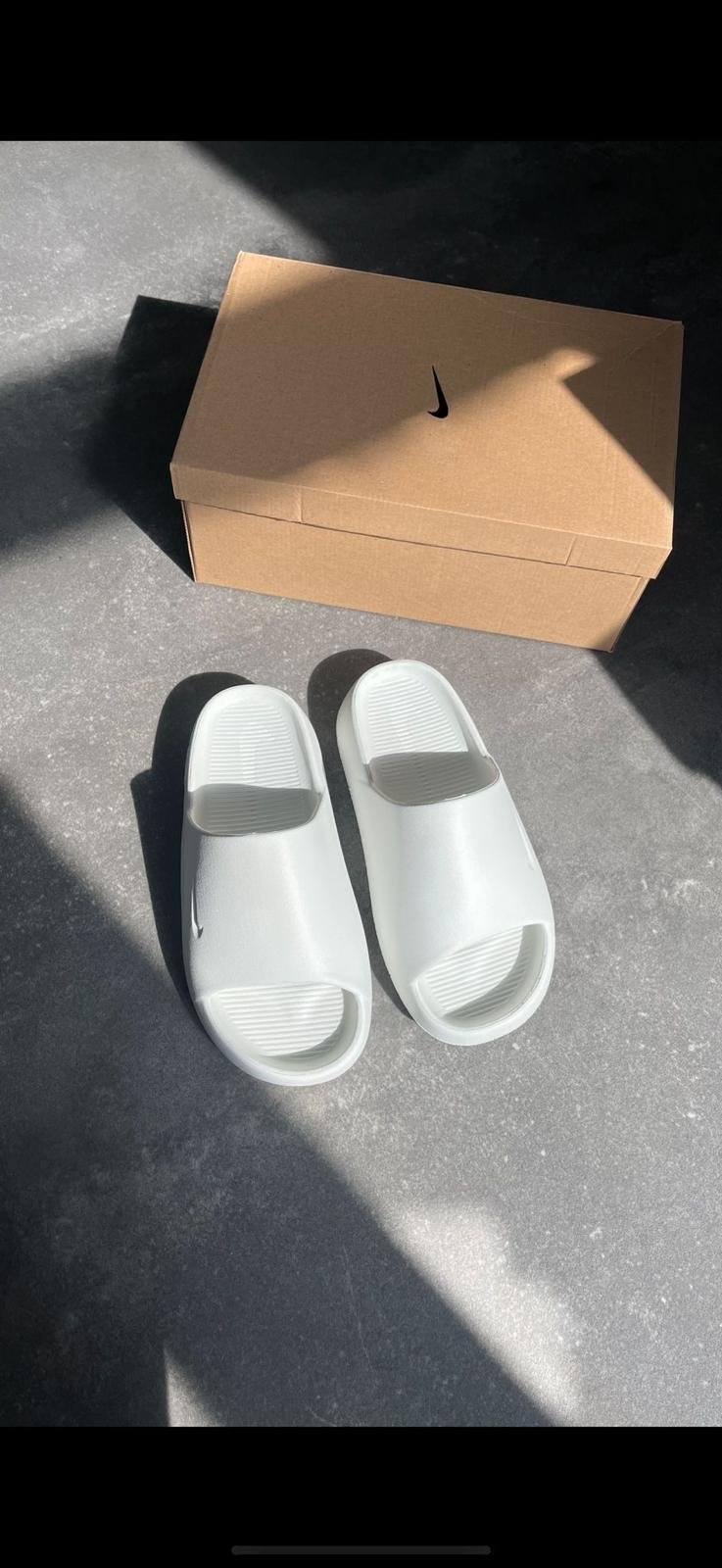 Nike Calm Slide Beyaz Terlik