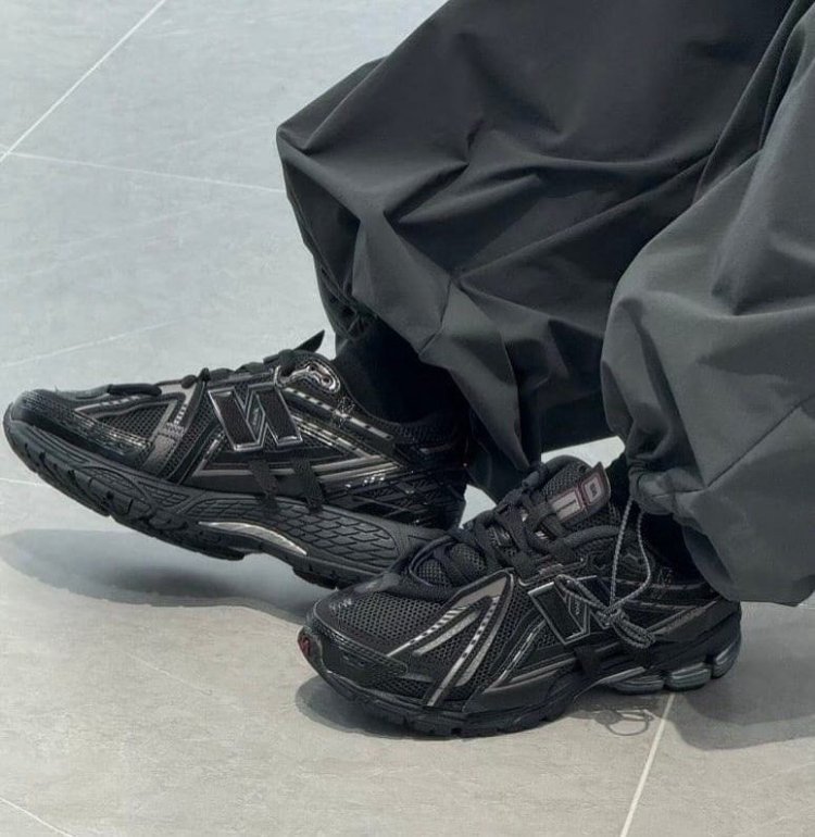 New Balance 1906A Black
