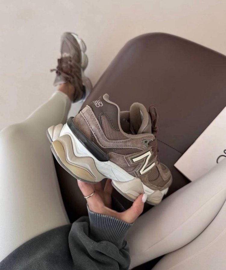 New Balance 9060 Mushroom Brown