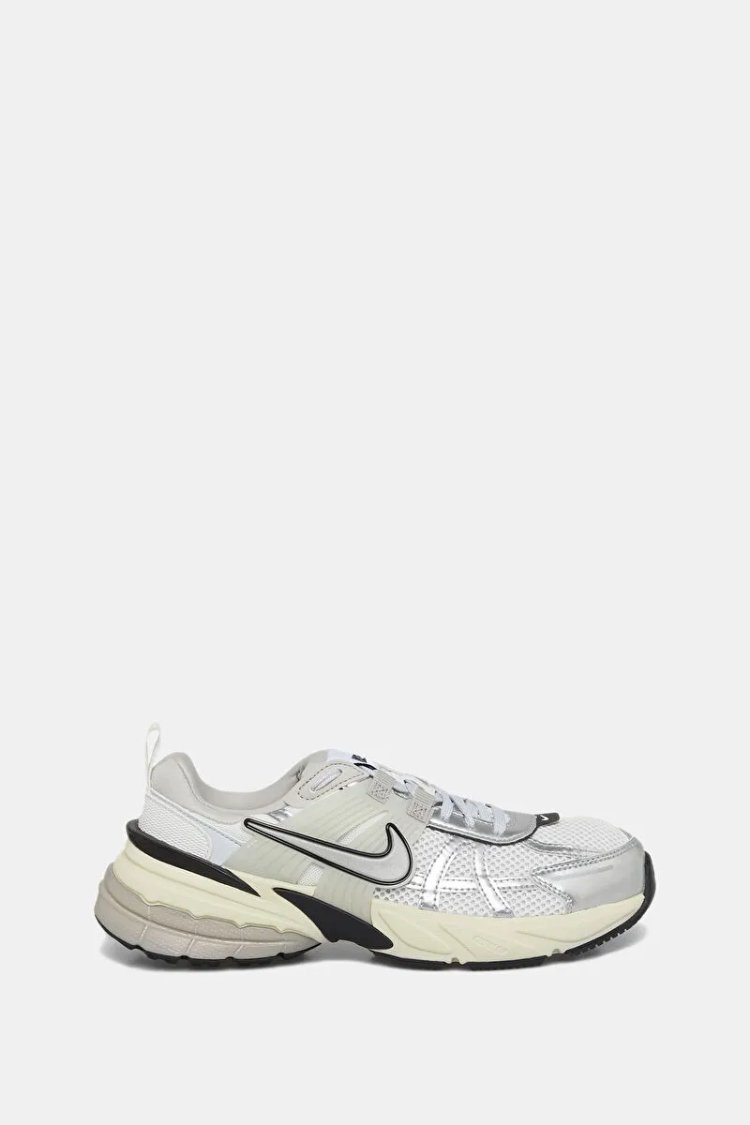 NIKE
V2K Run Beyaz Kadın Spor Ayakkabı