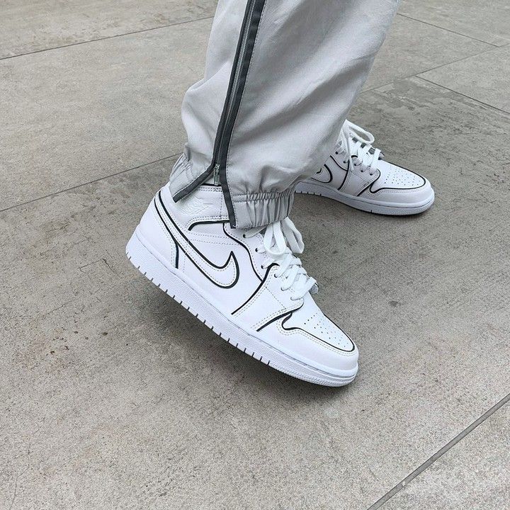 Nike Air Jordan 1 Mid Iridescent Reflective