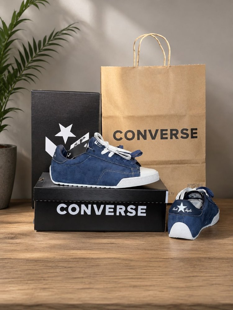 Converse Chuck Taylor LO Sneaker