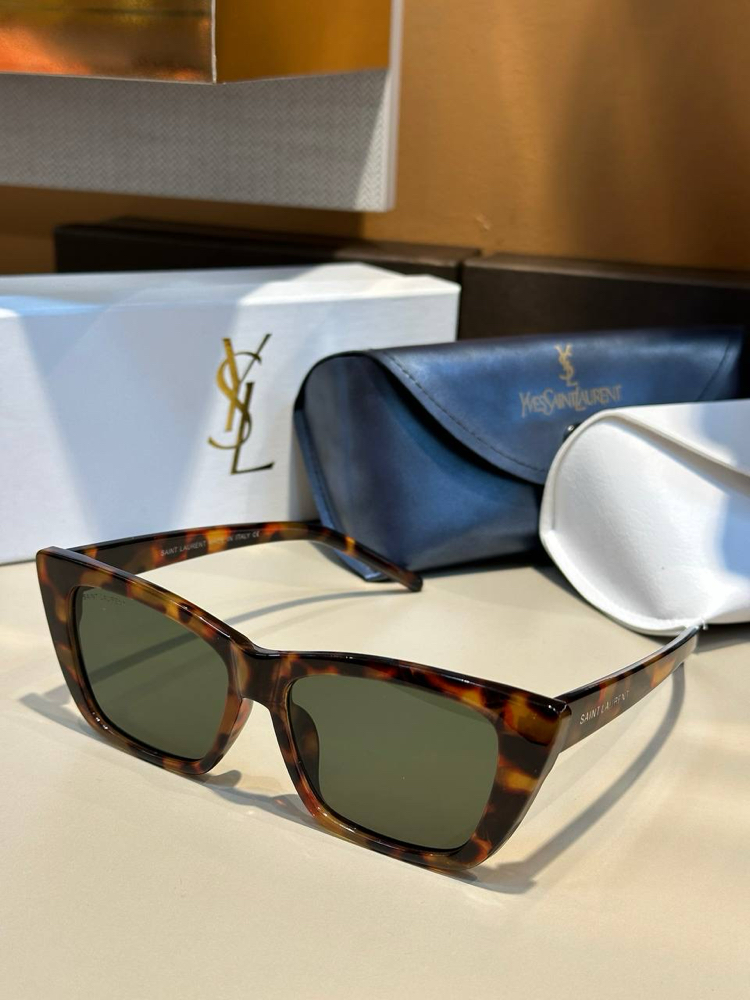 YsL gözlük