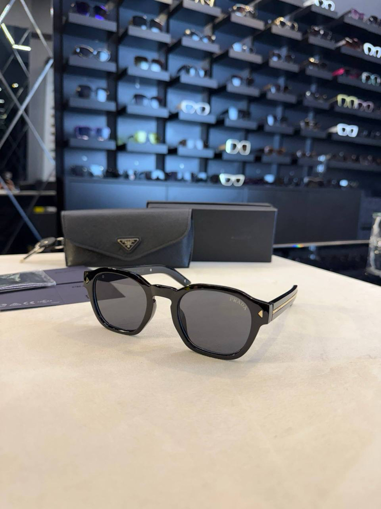 Prada gözlük
