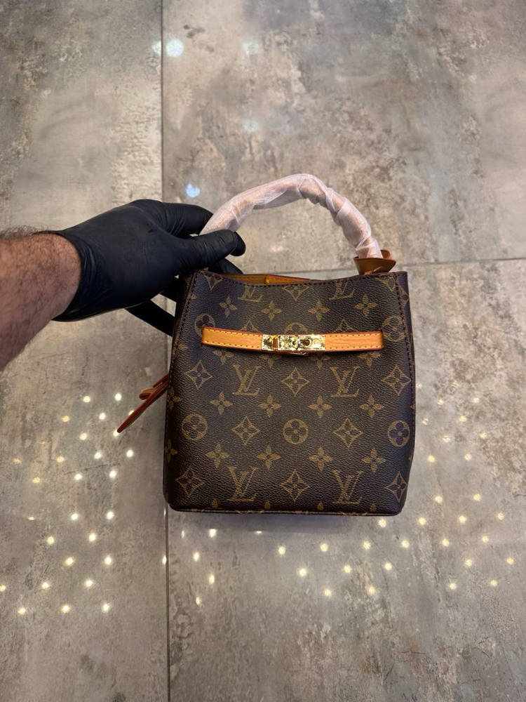 Lv