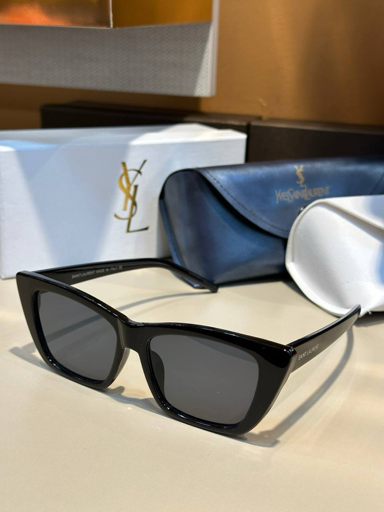 YsL gözlük