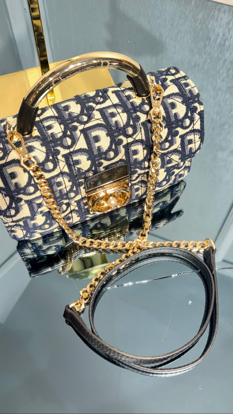 Dior