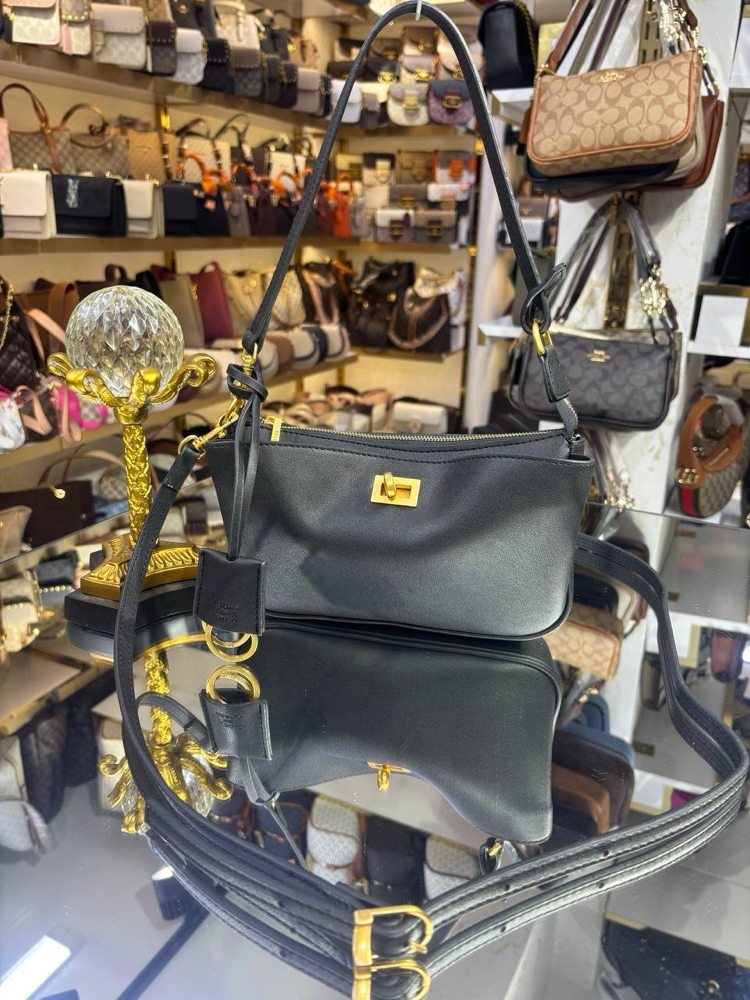Balenciaga çanta