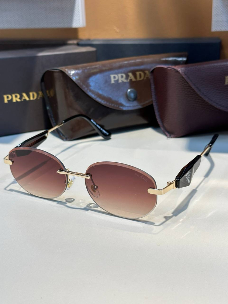 Prada gözlük 