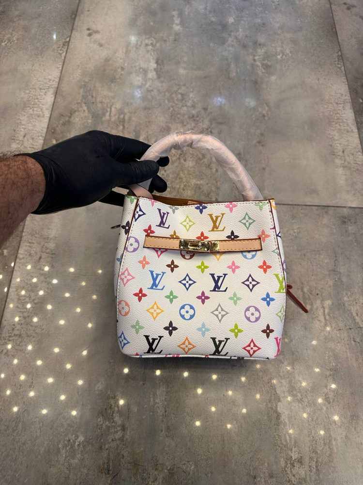 Lv