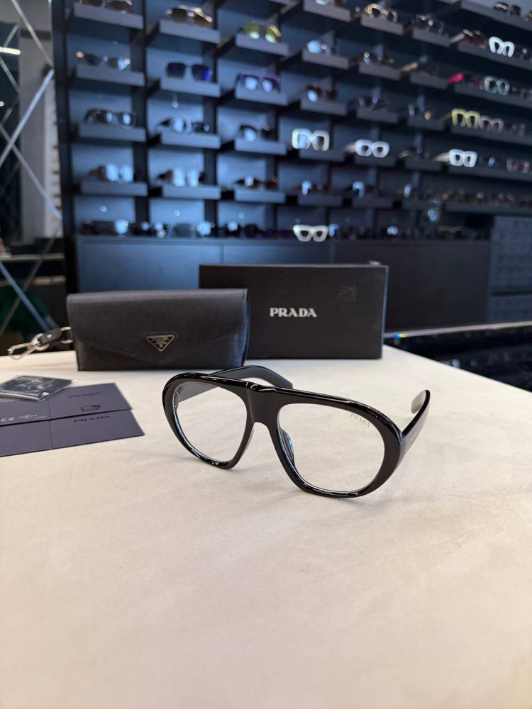 Prada gözlük