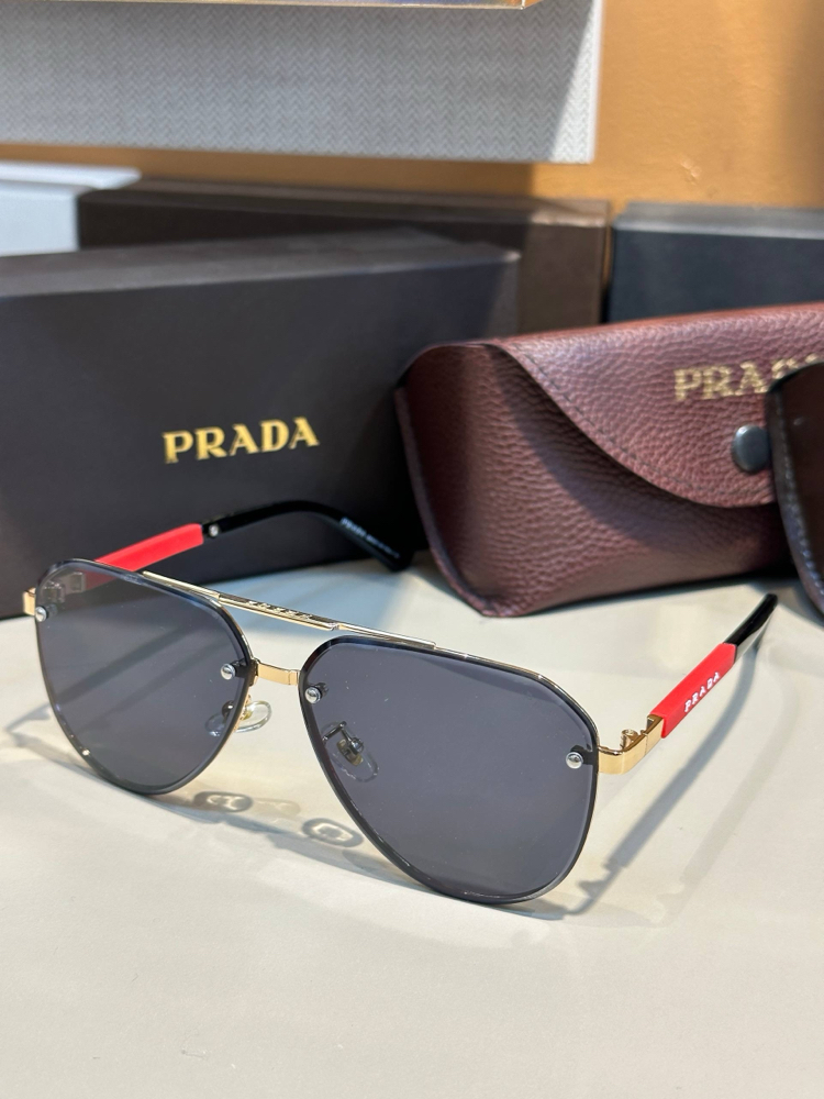 Prada gözlük 