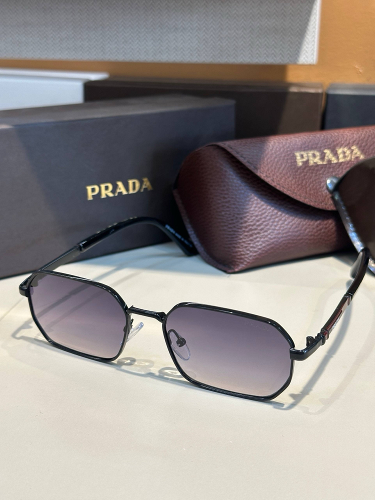 Prada gözlük men