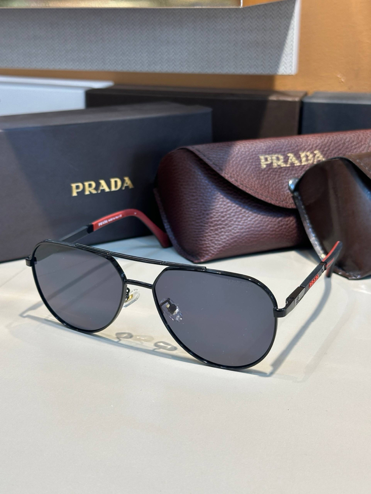 Prada gözlük men