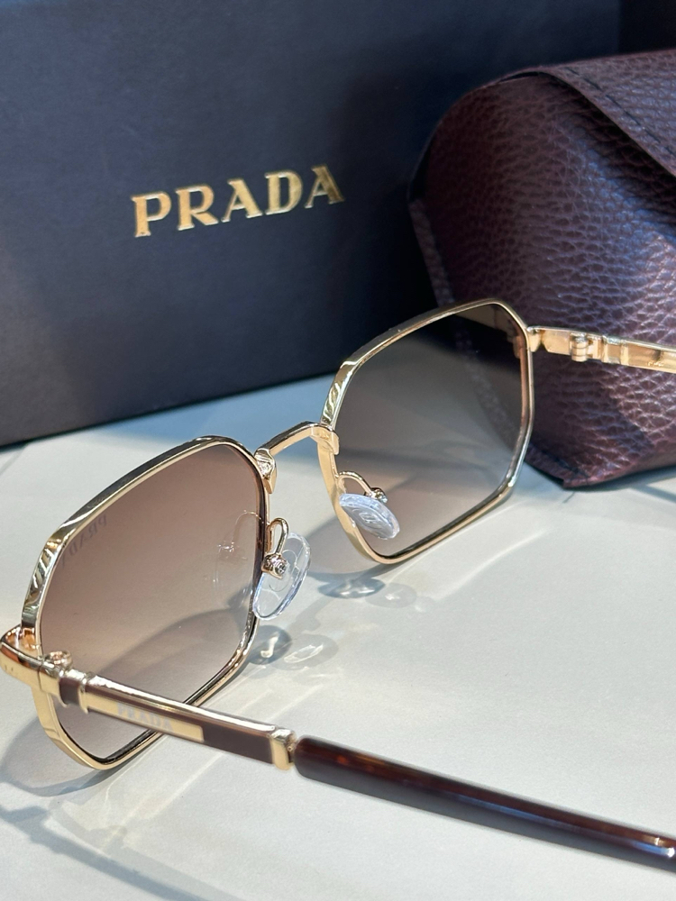 Prada gözlük men