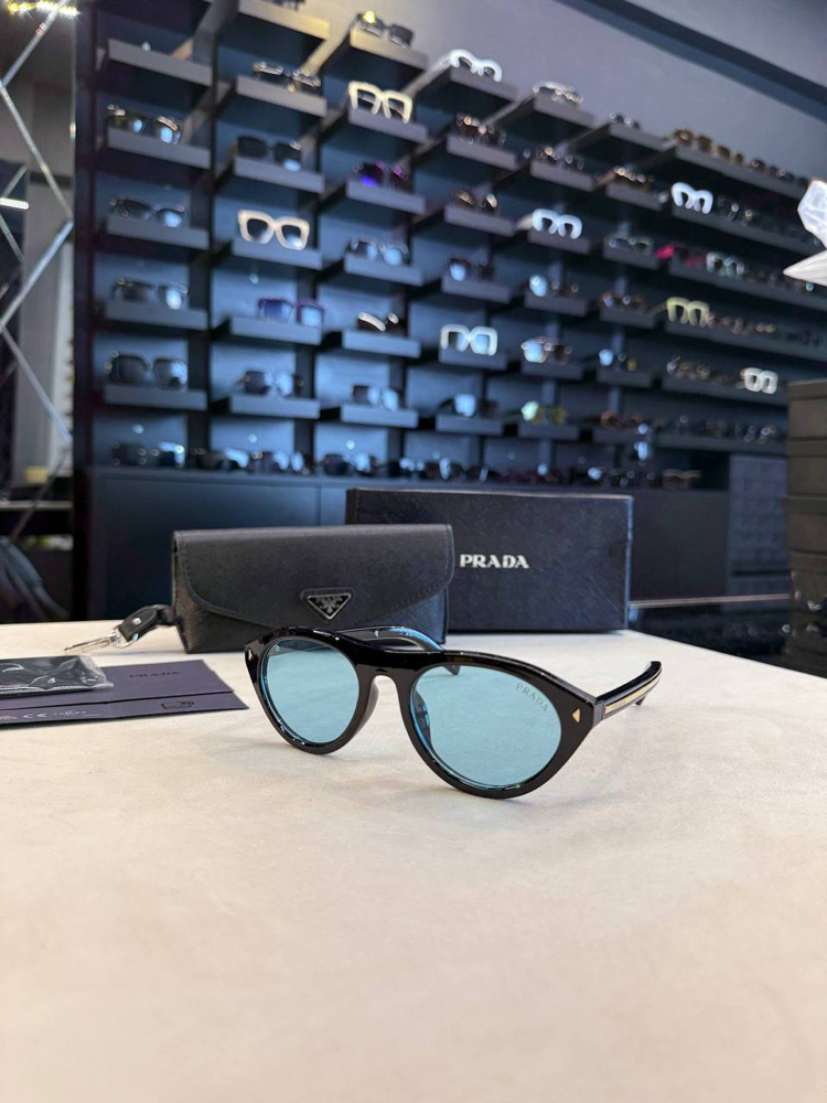 Prada gözlük