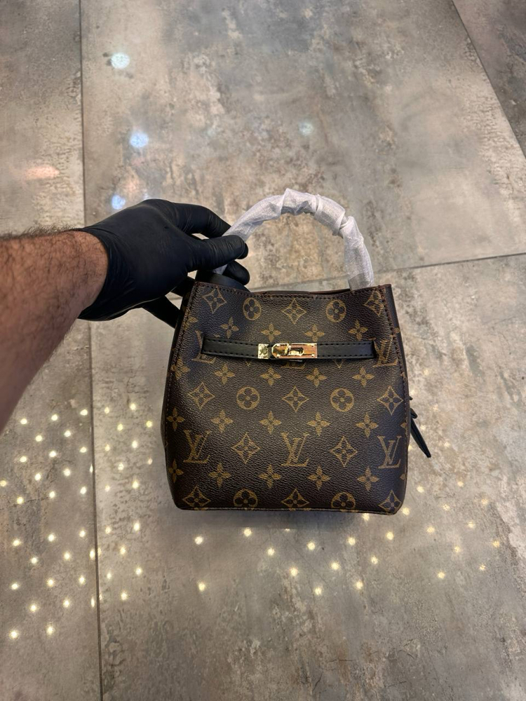Lv
