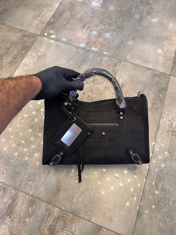 Balenciaga çanta