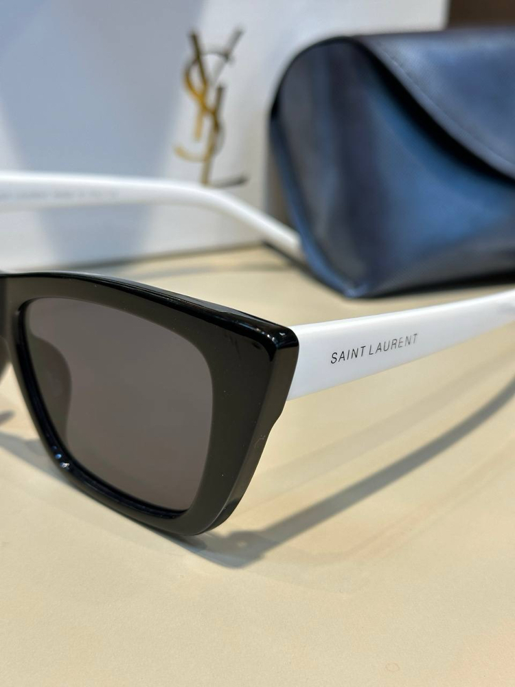 YsL gözlük