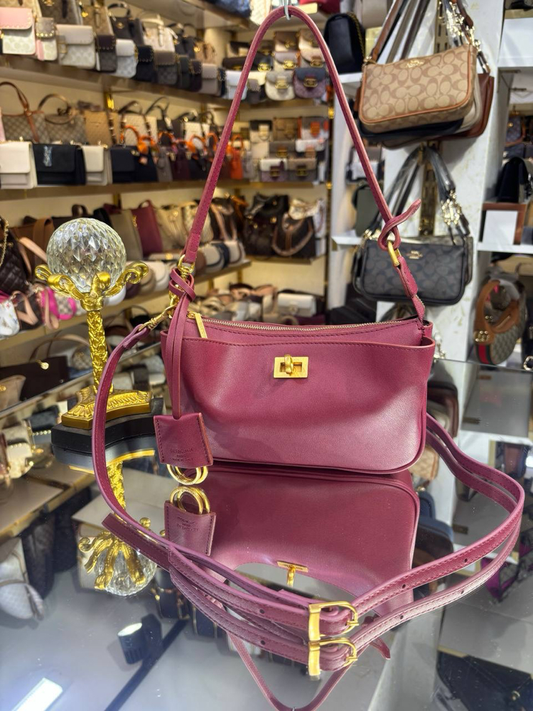 Balenciaga çanta