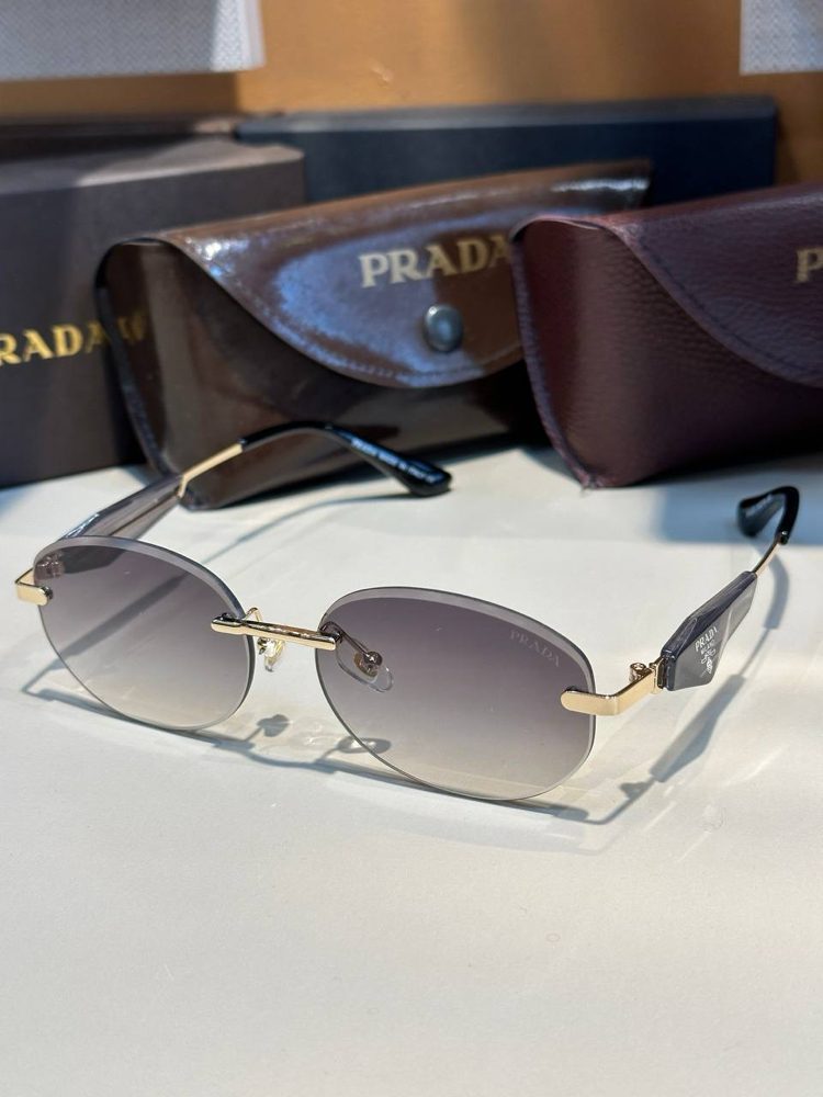 Prada gözlük 