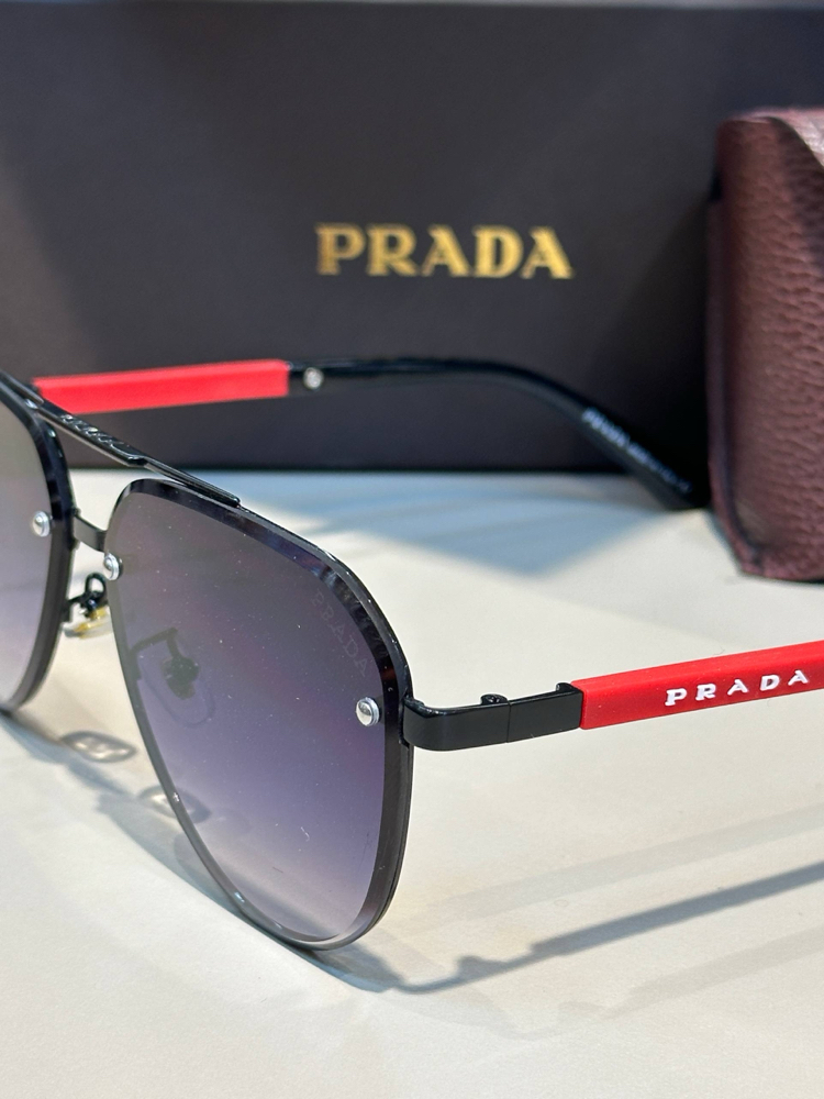 Prada gözlük 