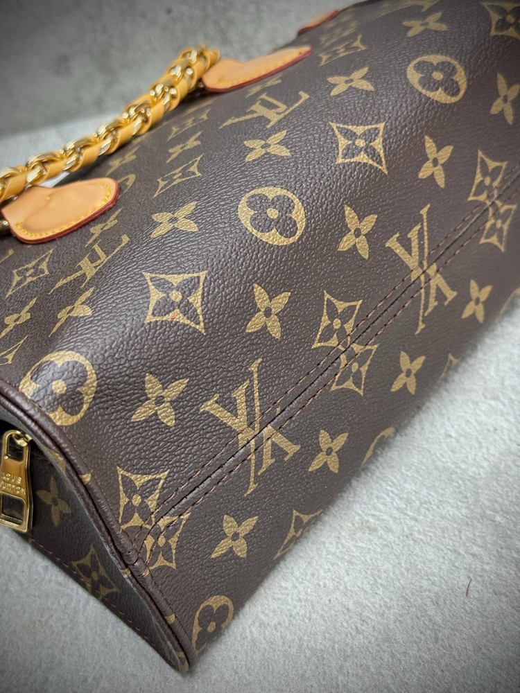 Lv