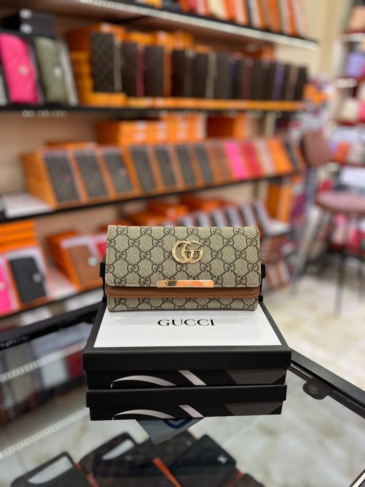 Gucci cüzdan
