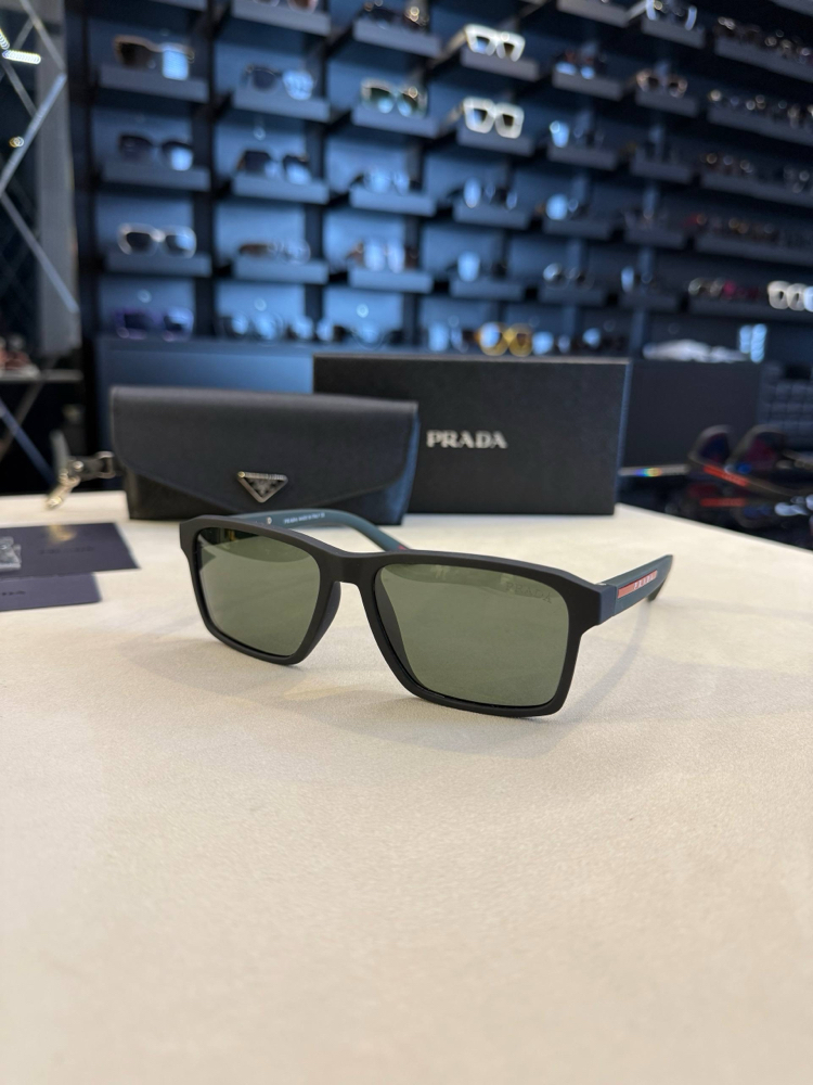 Prada gözlük