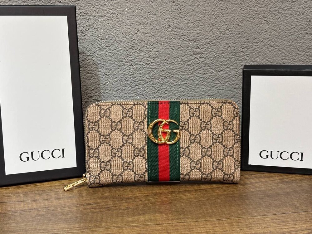 Gucci cüzdan