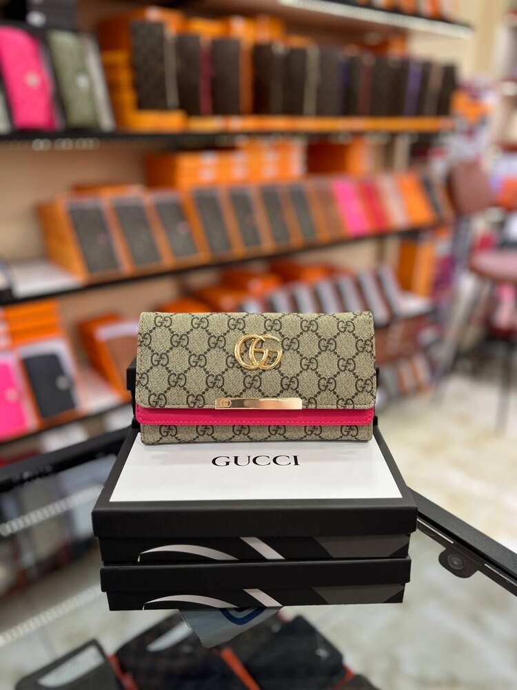 Gucci cüzdan