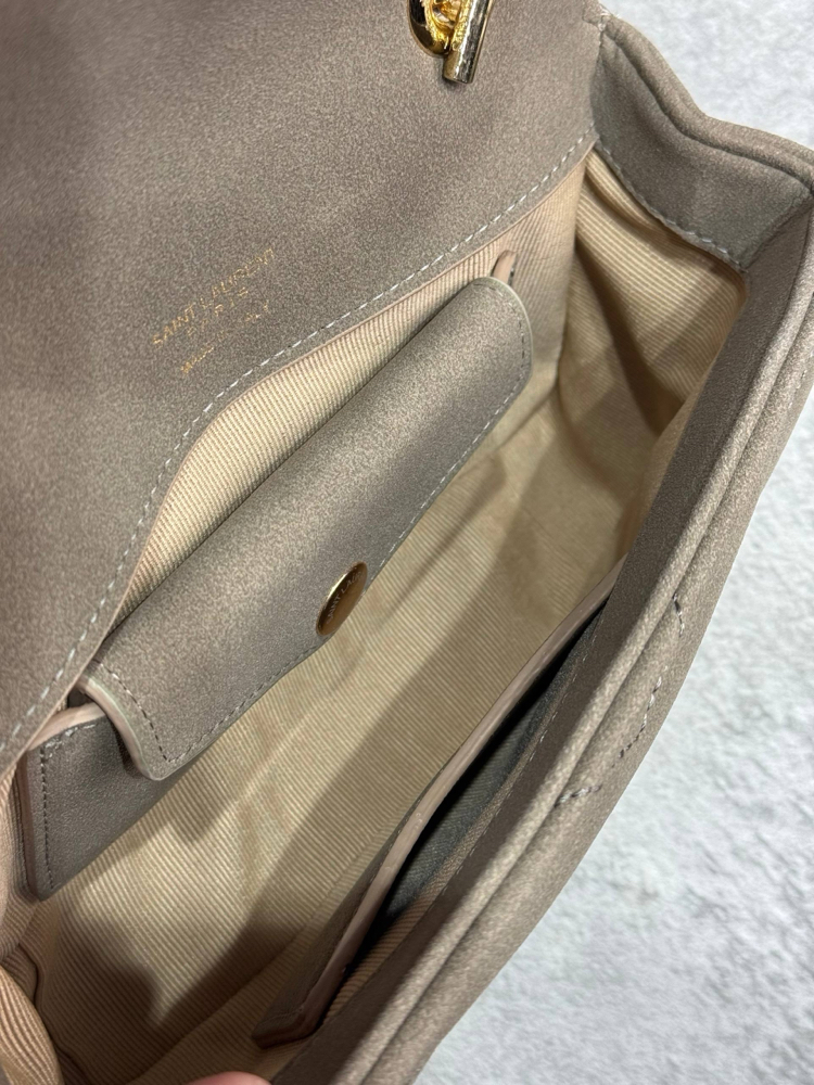YsL süet