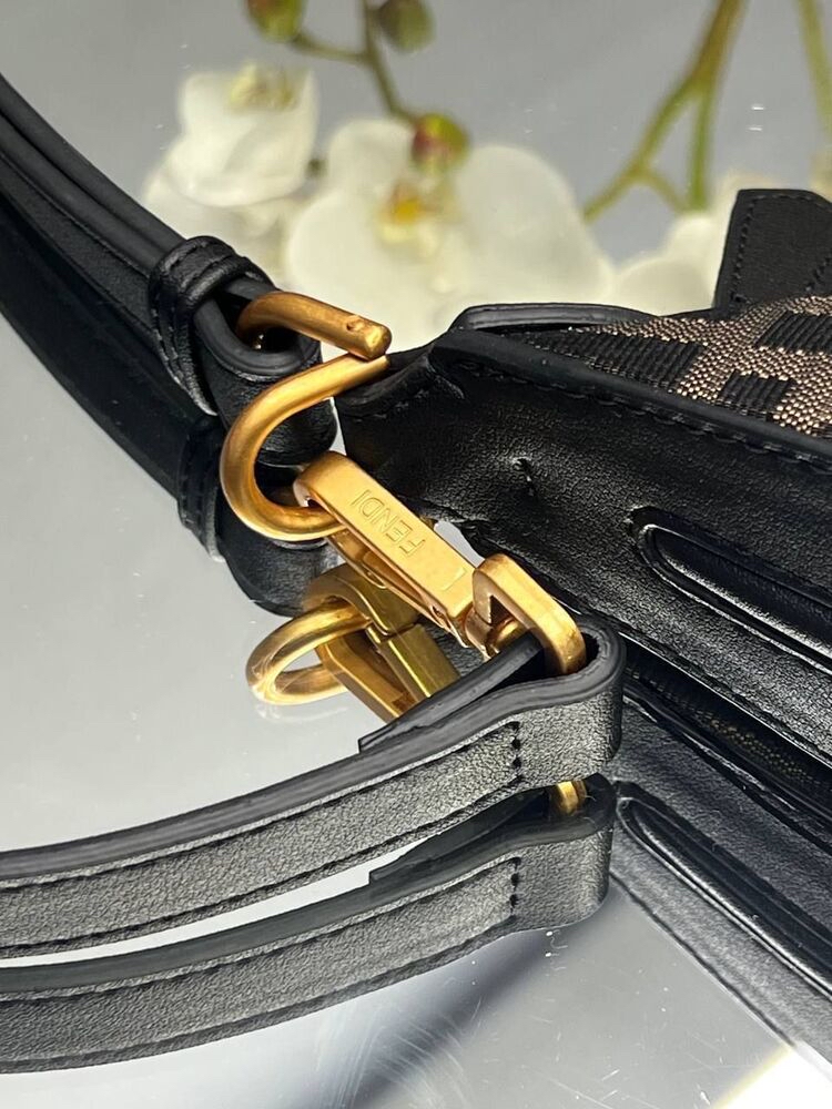 FENDİ fendigraphy