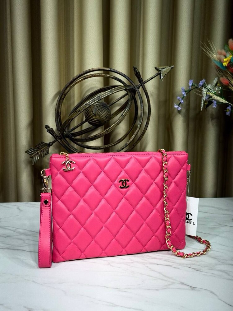 Chanel clutch