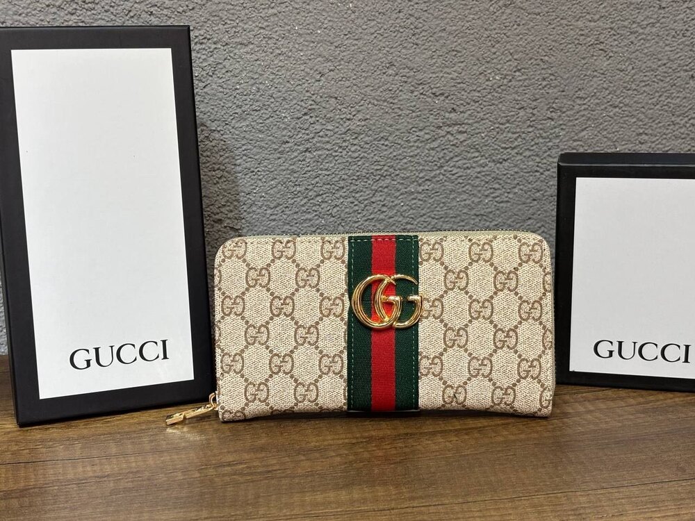Gucci cüzdan