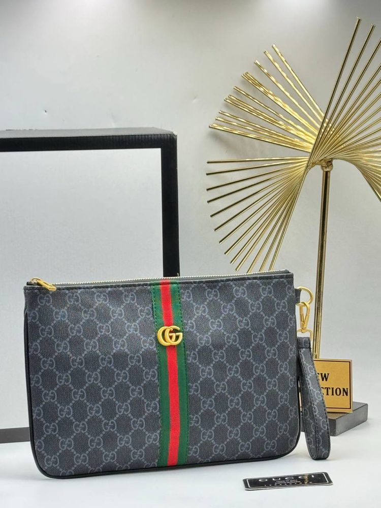 Gucci clutch