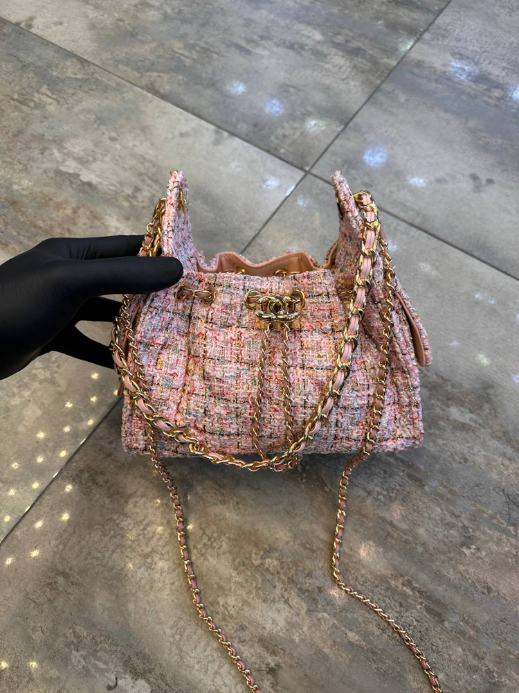 Chanel mini tuvit