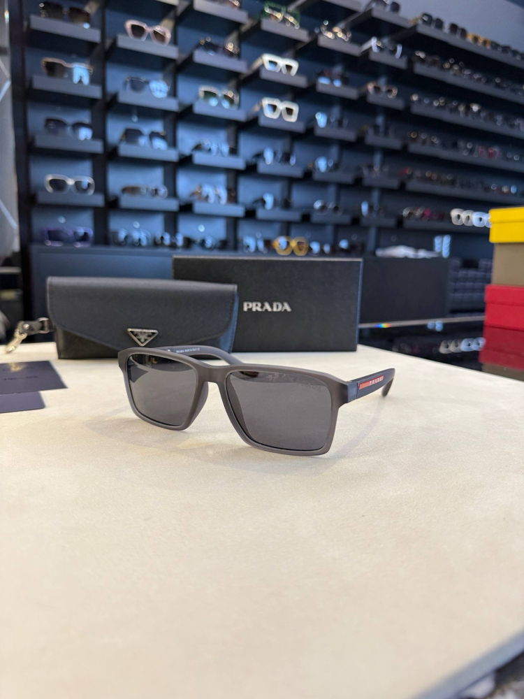 Prada gözlük
