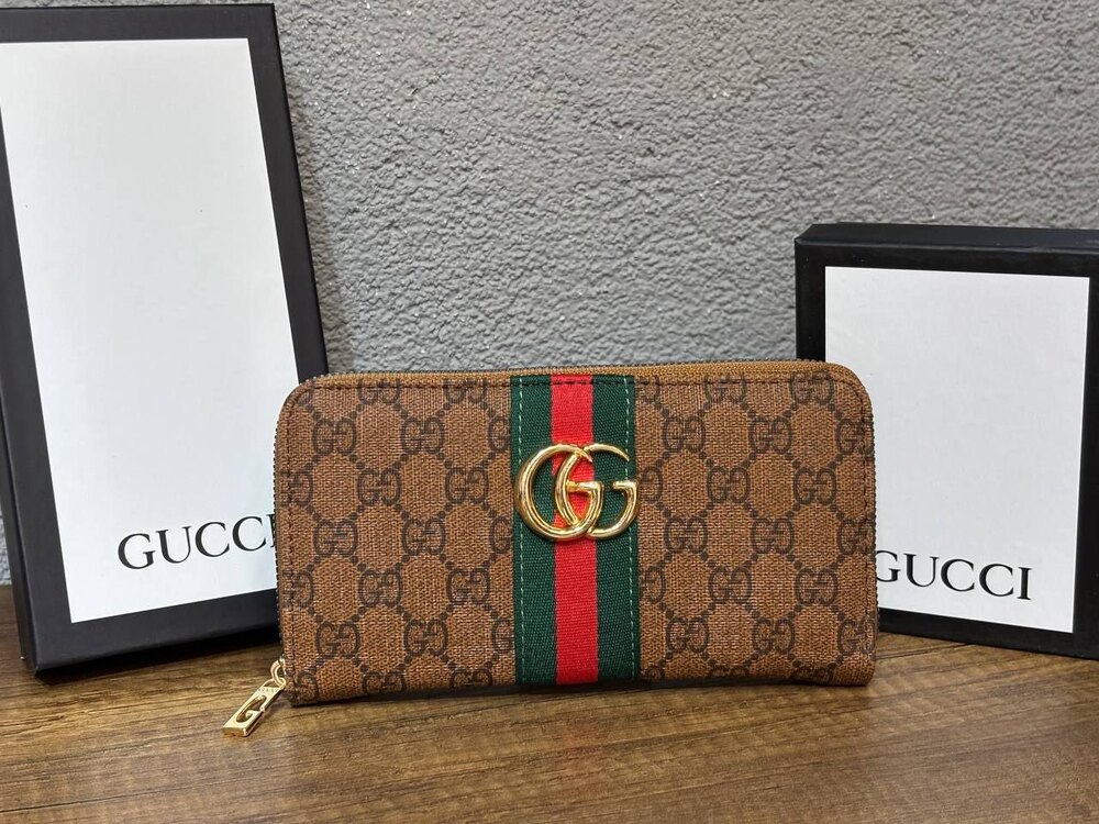 Gucci cüzdan