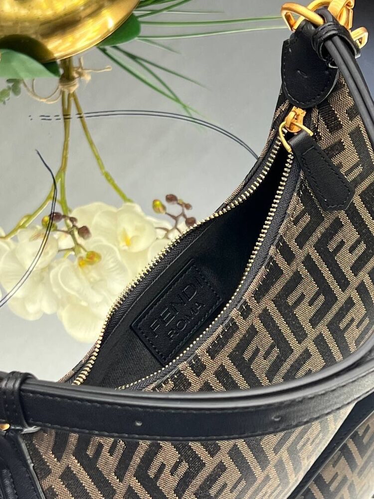 FENDİ fendigraphy