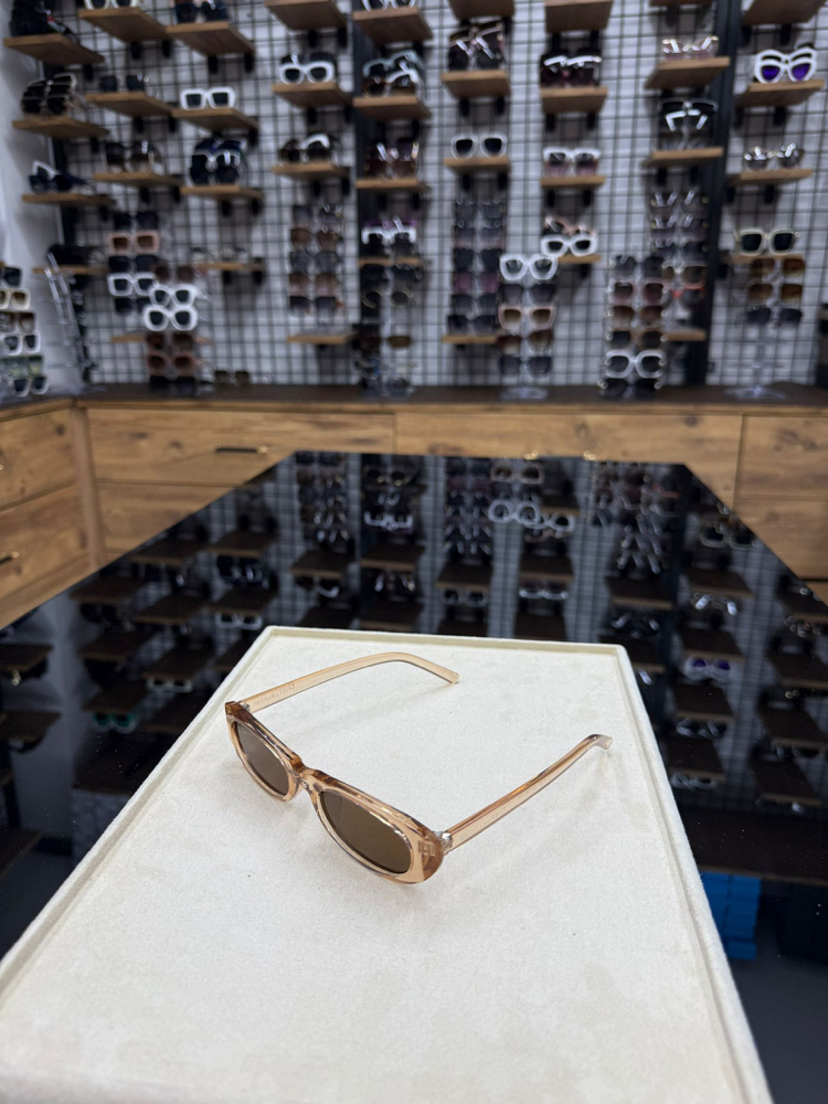 YsL gözlük
