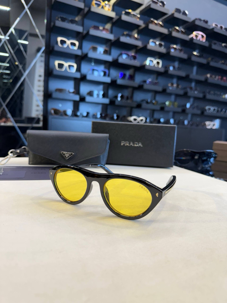 Prada gözlük