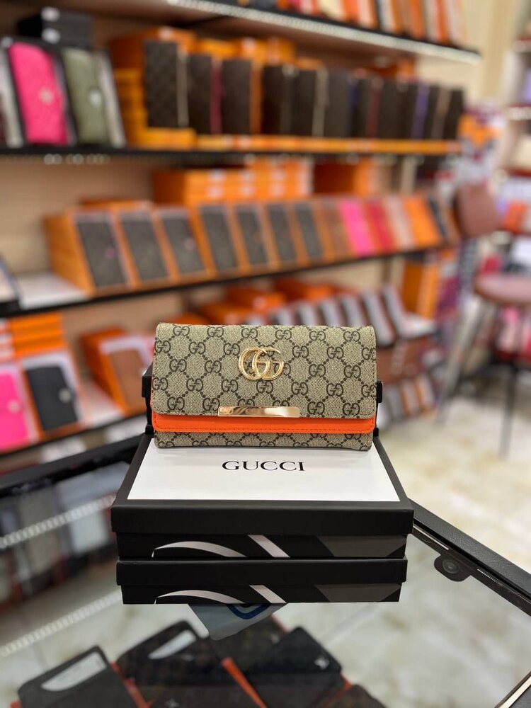Gucci cüzdan