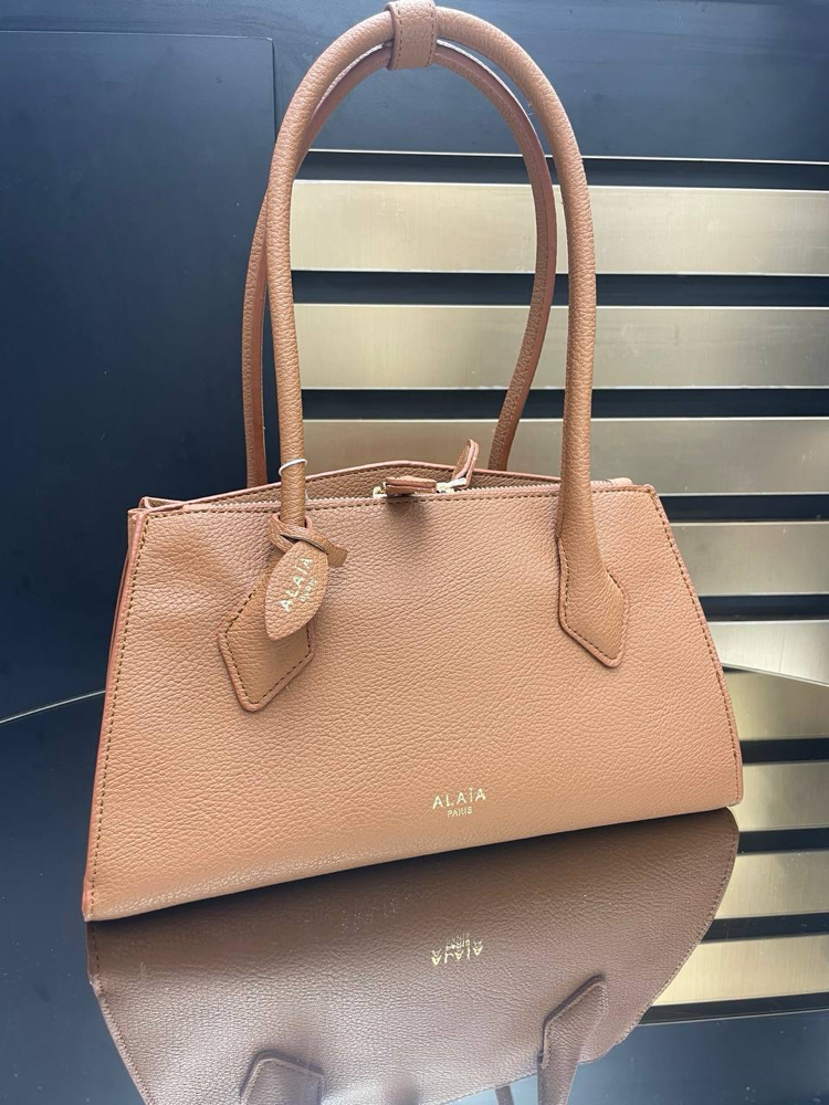 Alaia 