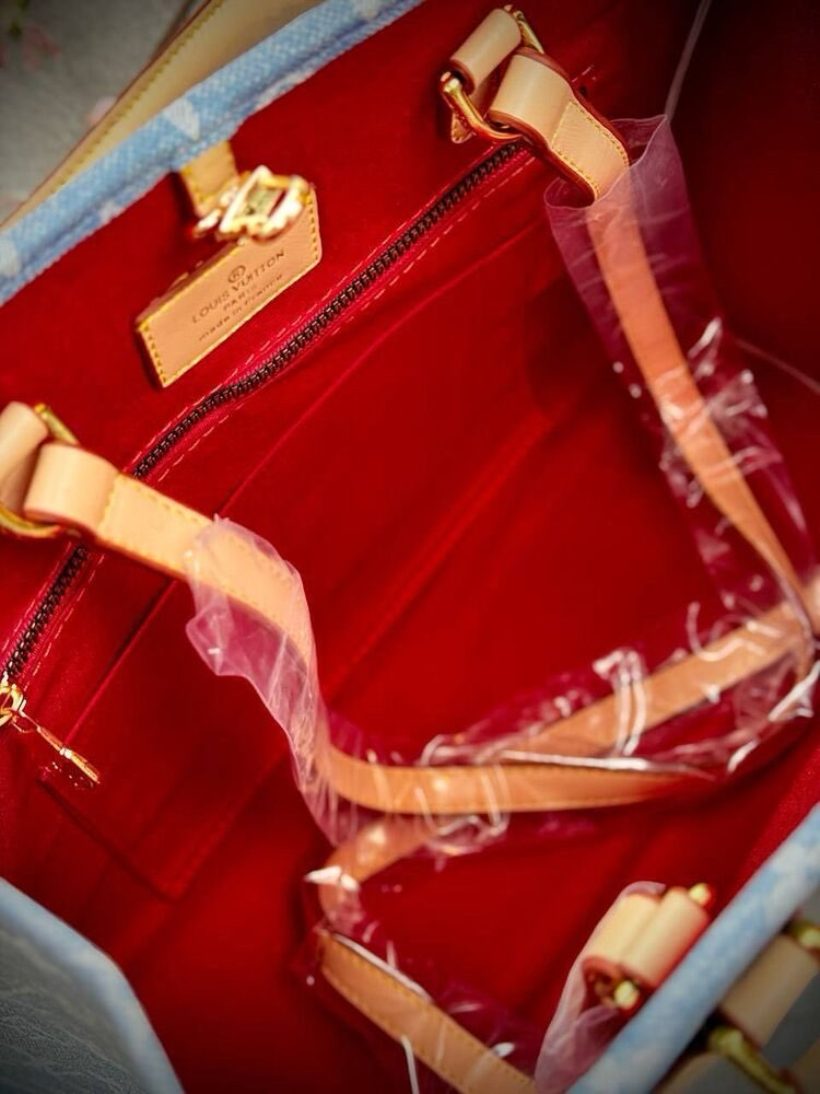 Lv - ONTHEGO MM