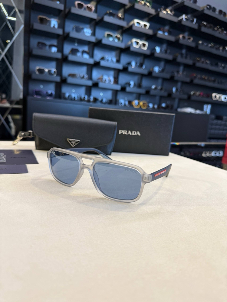 Prada gözlük