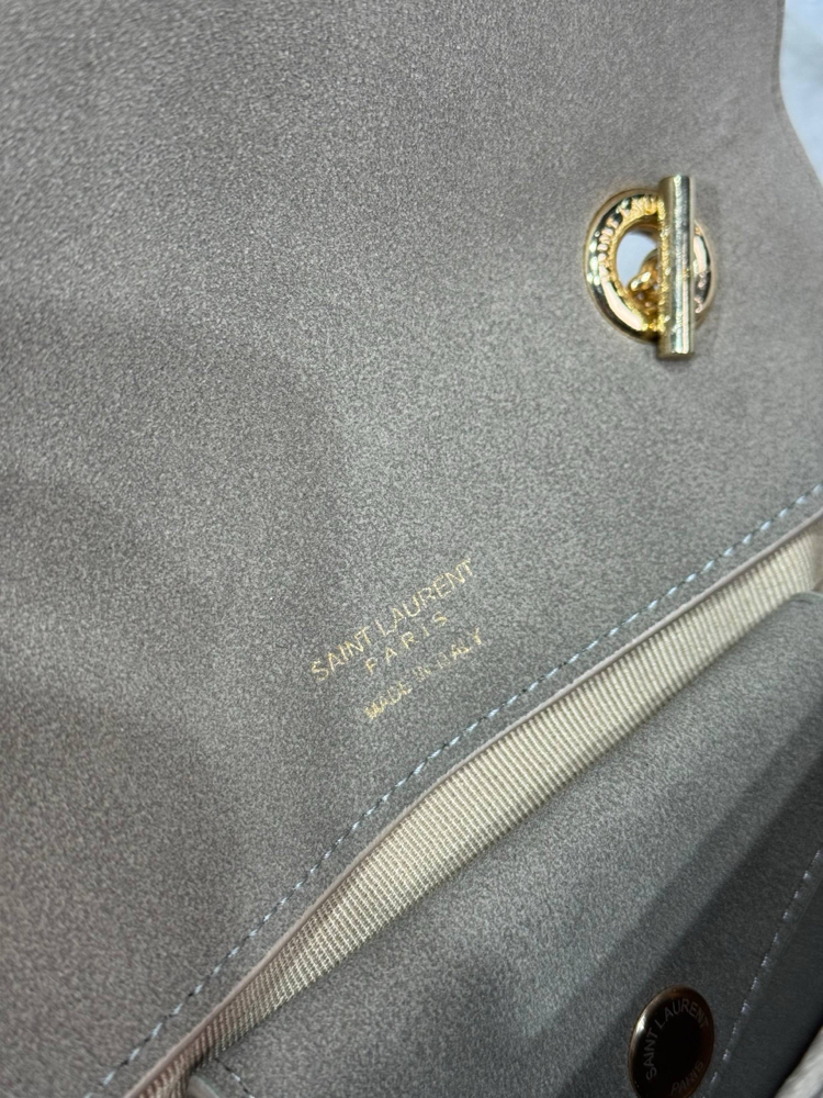 YsL süet