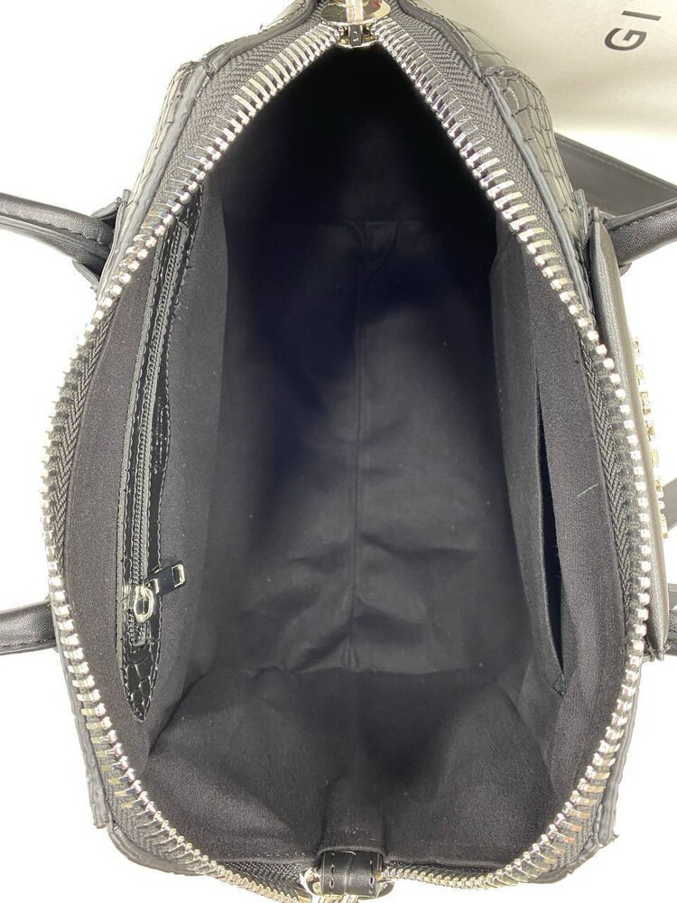 Givency 