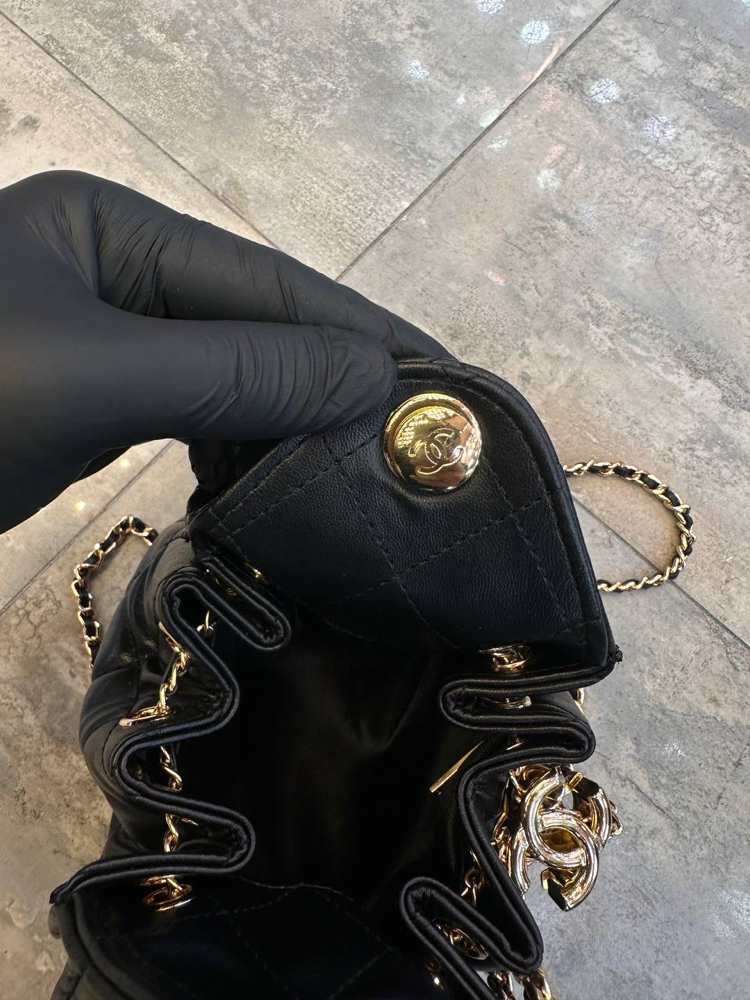 Chanel mini tuvit